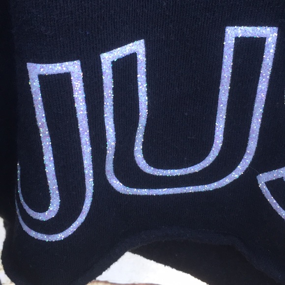 ⬇️ 2 Marked Listings for $25 - Classic Black Raw Hemmed Pullover Hoodie - Picture 3 of 5